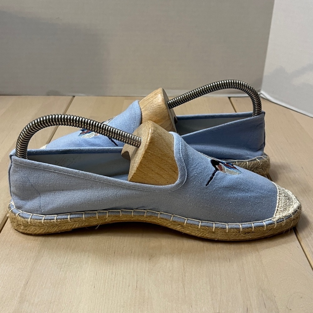 Coldwater Creek Light Blue w/ Embroidered Hummingbird Espadrilles Women’s 8.5 - Picture 9 of 16